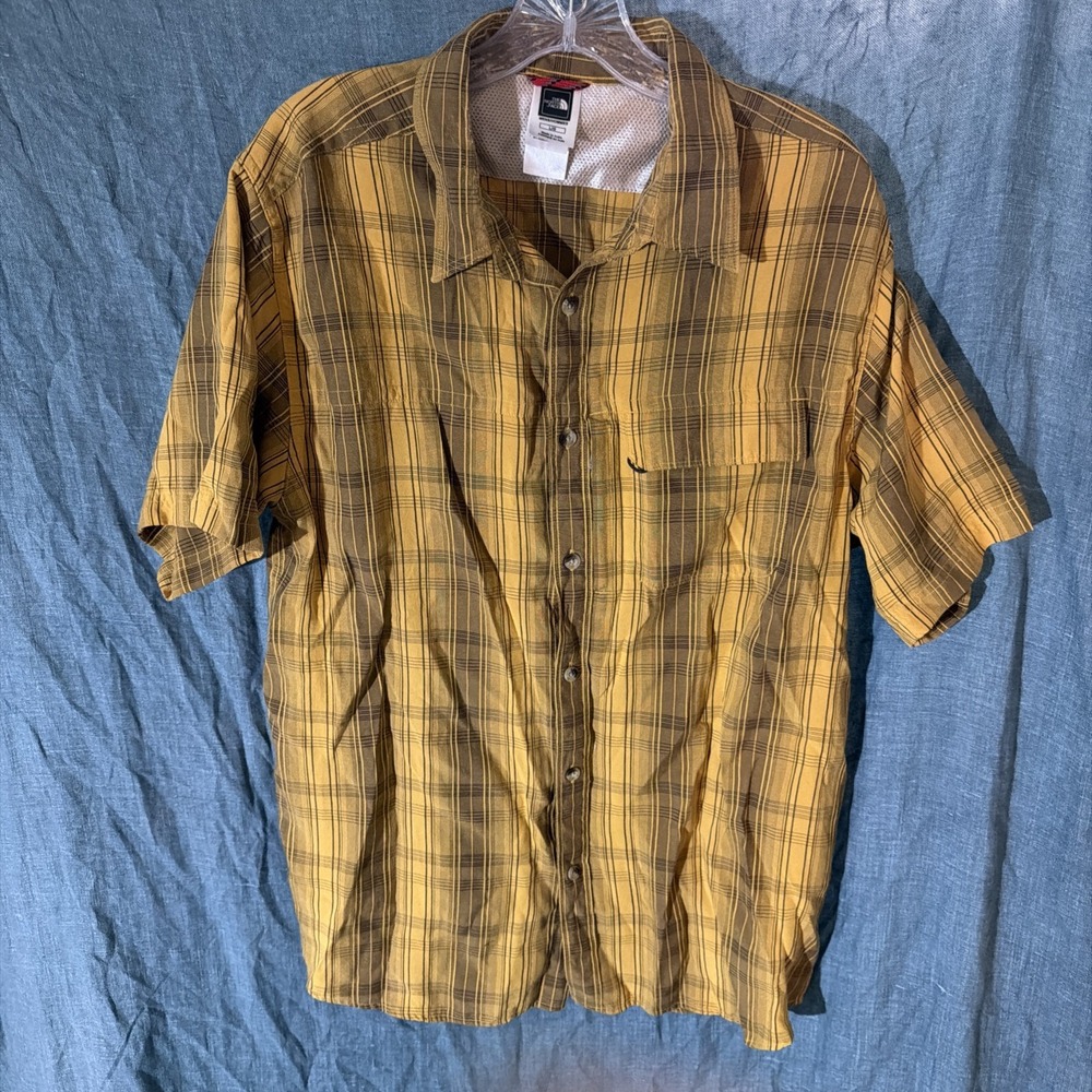 The North Face Mens Large Mustard Brown Plaid Short Sleeve Button Up Shirt